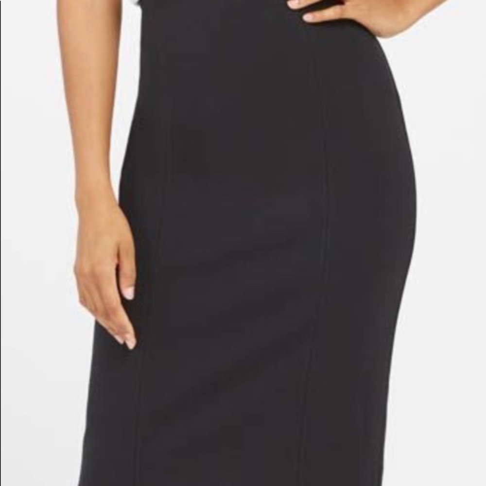 Ann Taylor black pencil skirt